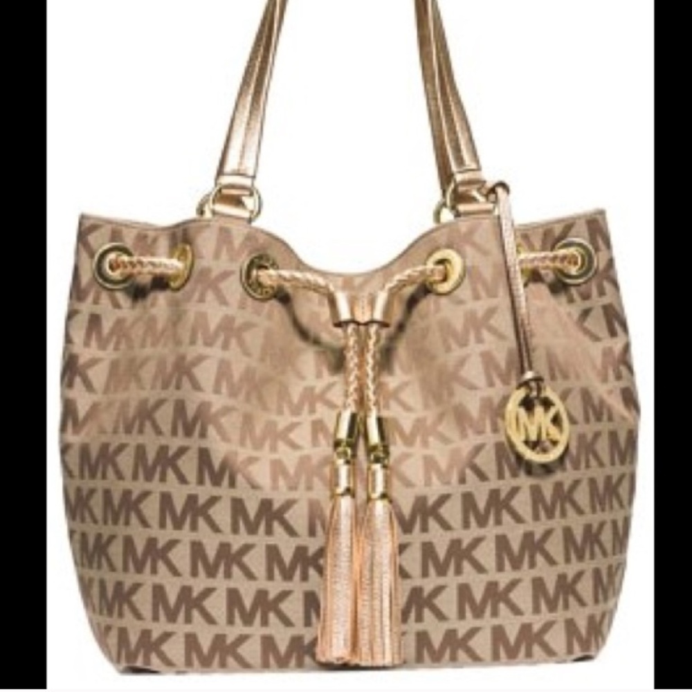 RESERVED gold Michael Kors purse