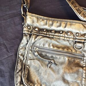 SILVER CROSS BODY PURSE