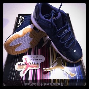 Air Jordan 11 Retro Low GS Navy Gum