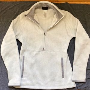 ✨Make me an offer!✨ Patagonia half-zip pullover
