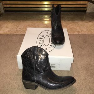 Steve Madden Distressed Booties