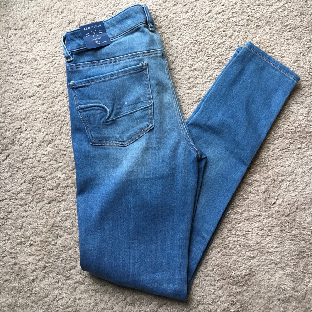 NWT American Eagle jeggings