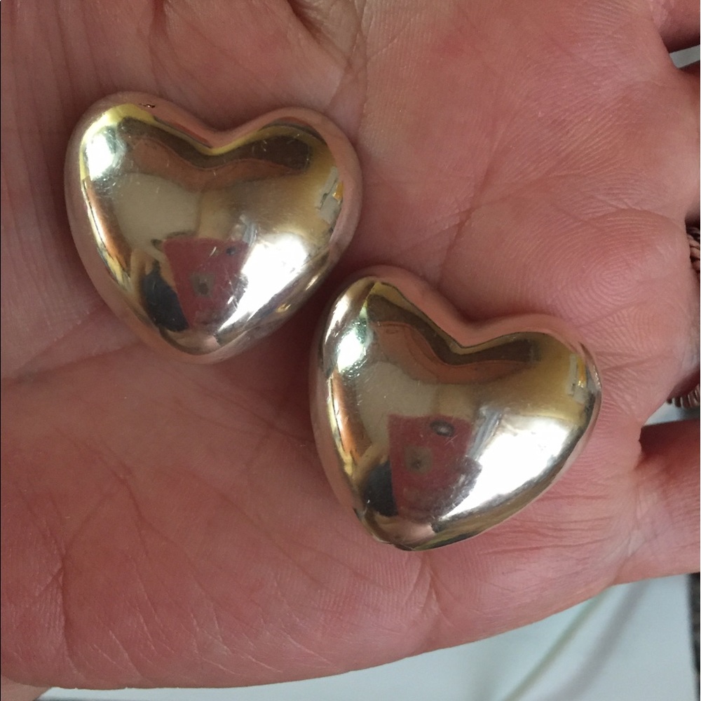 Vintage SS large clip on ❤ earrings 🦋