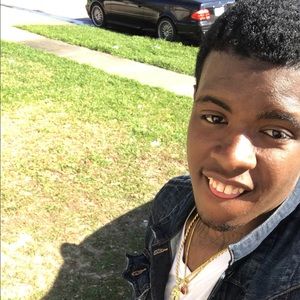 Meet your Posher, Kendall