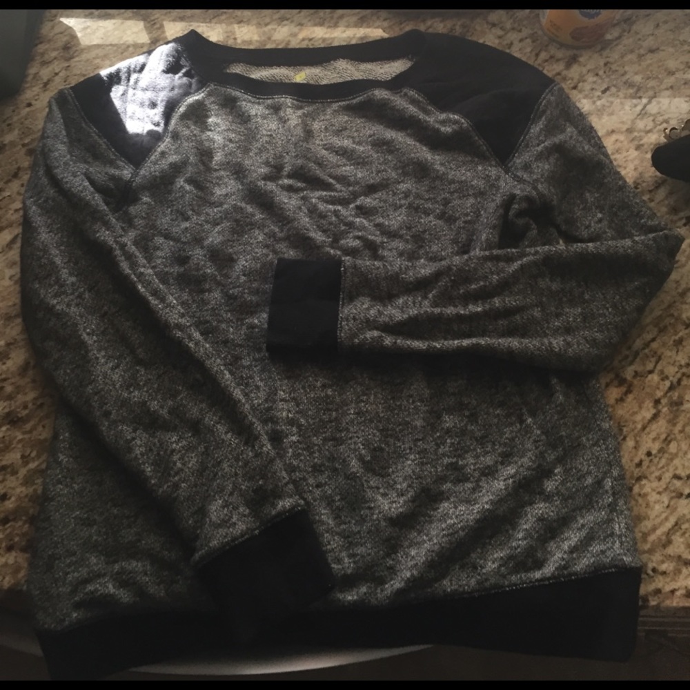 Black grey sweater