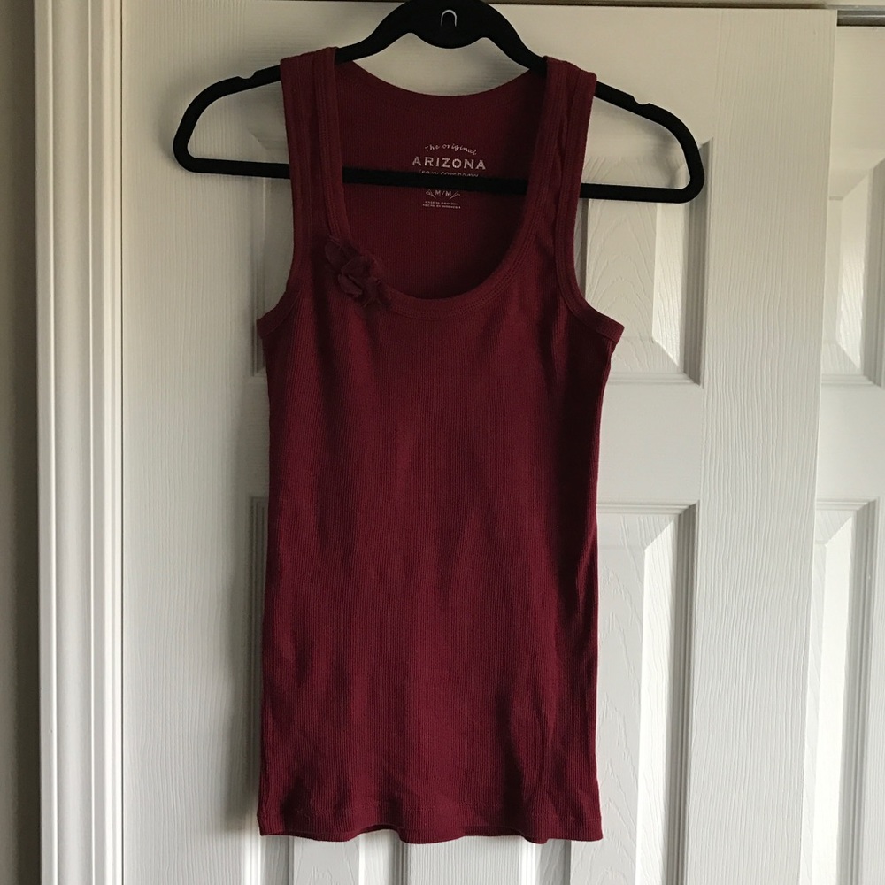 🌸 NWOT Arizona tank with flower detail