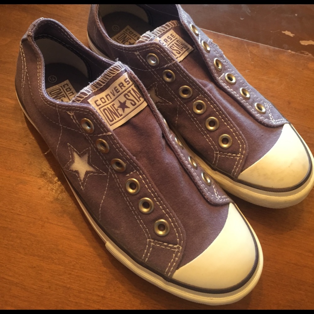 Light purple slip on converse