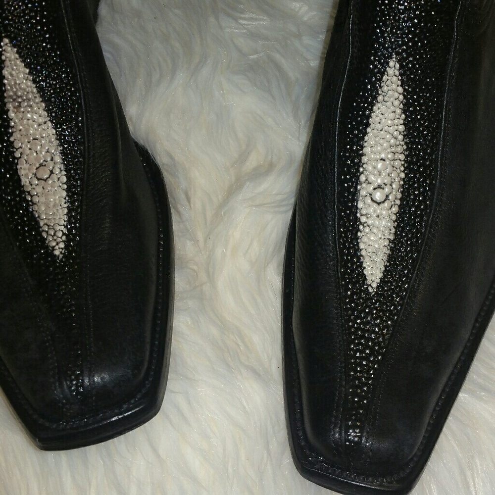 NEW NEVER USED !!! Men's cowboy boots