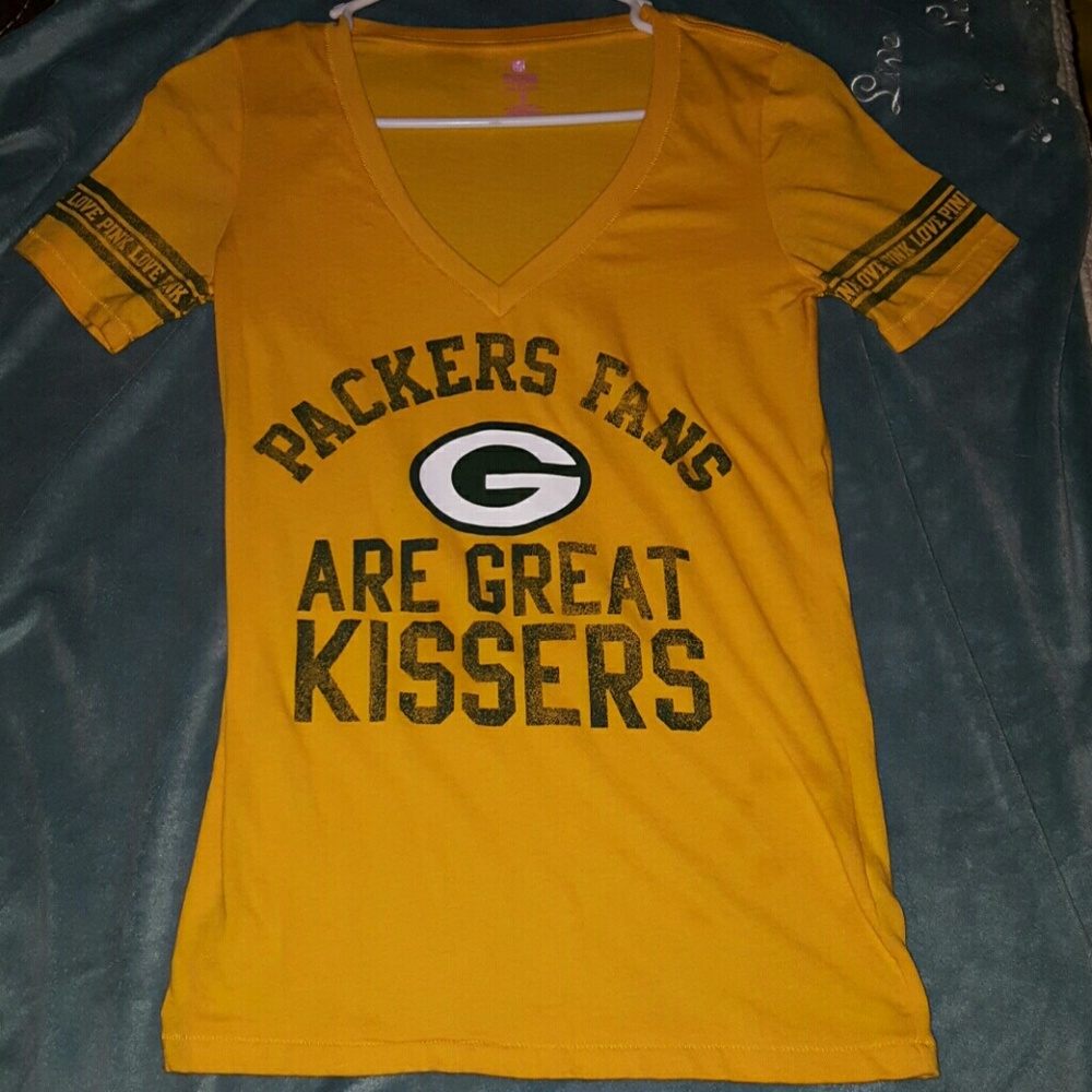 SALE!Victoria Secret Pink Green Bay Packers VNECK
