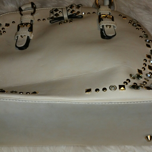 Purse - Picture 2 of 6