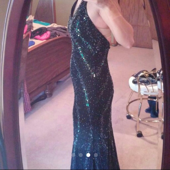 Prom Dress - Picture 3 of 4
