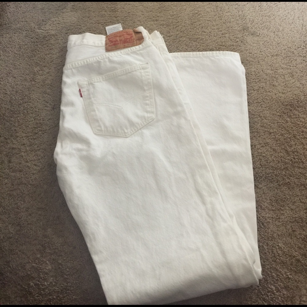 Men's white 501 Levi jeans