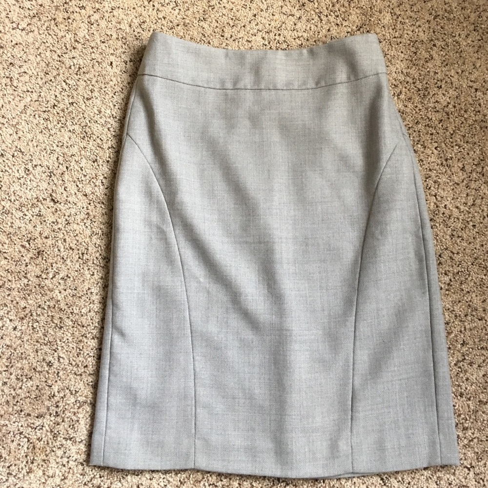 Banana Republic gray pencil skirt