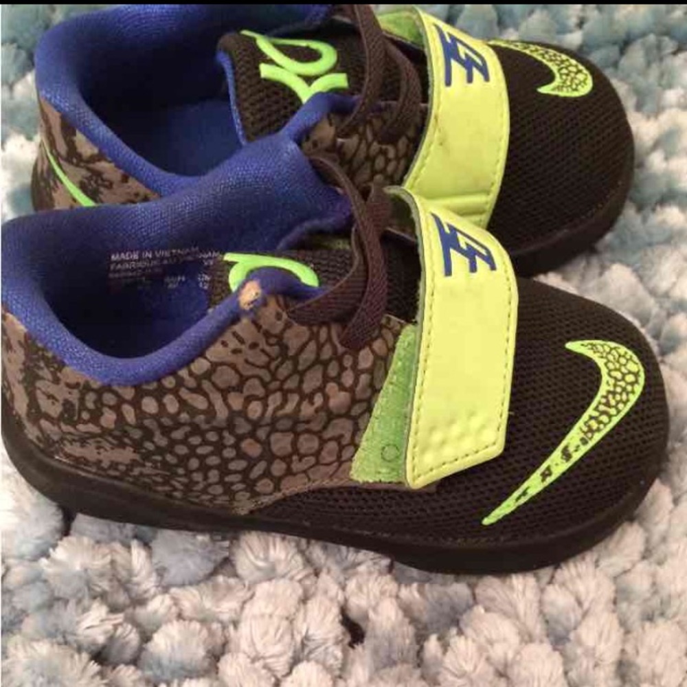 Ⓜ️SOLDⓂ️KD toddler shoes