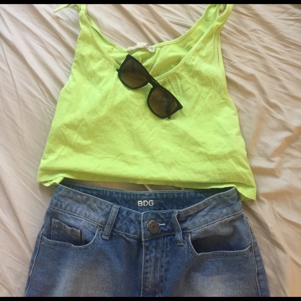 🔫Lime Green Forever 21 Crop Tank 🔫