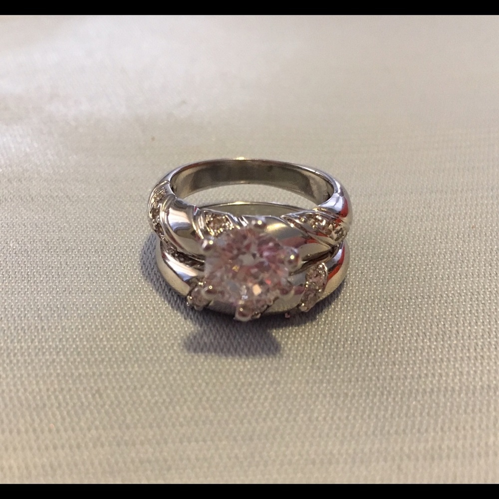 WEDDING RING SET