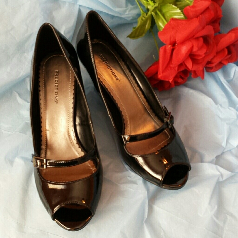 Predictions Ladies Open Toe Dress Shoe NWOT