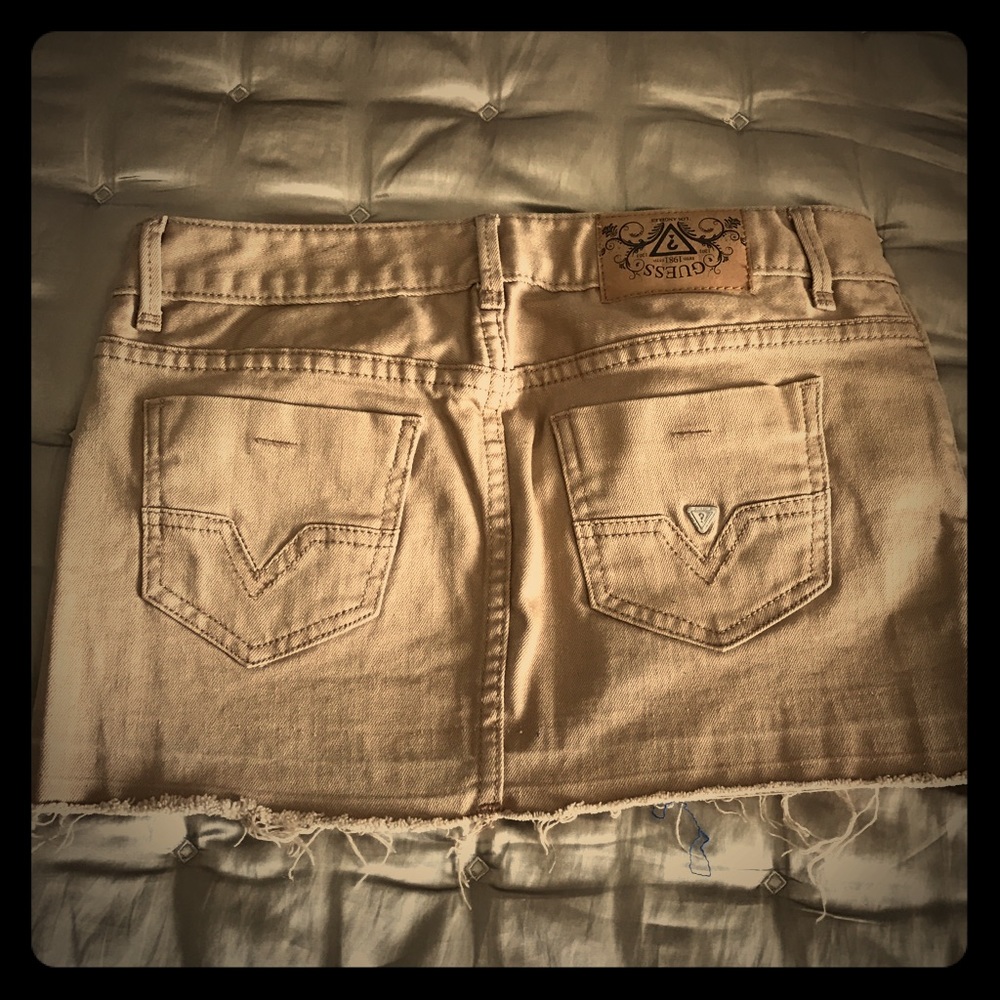 🎉CLOSET CLEAROUT! Guess Brown Denim Skirt