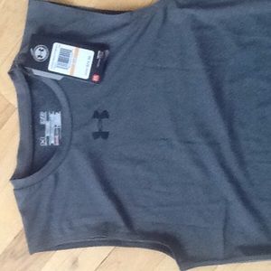 Under Armour compression sleeveless T. Size S. NWT