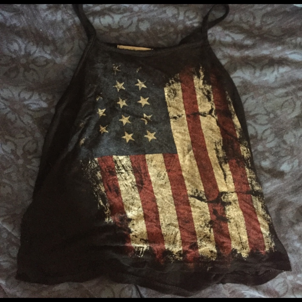 Sale 🎉 Charlotte russe crop top size large