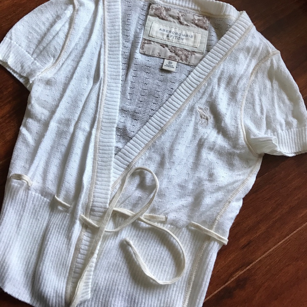 Short sleeve white cardigan