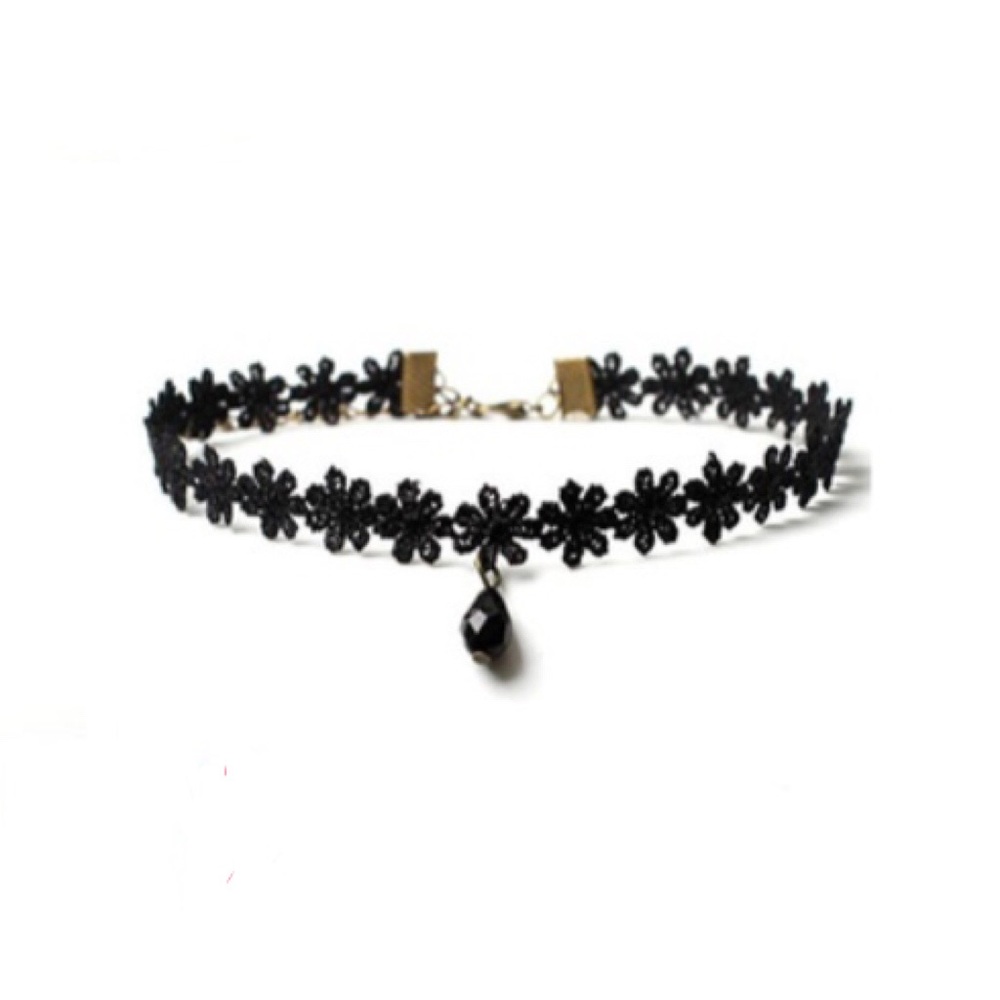 FREE black choker