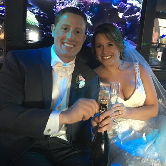 Meet your Posher, Laura - Picture 1 of 1