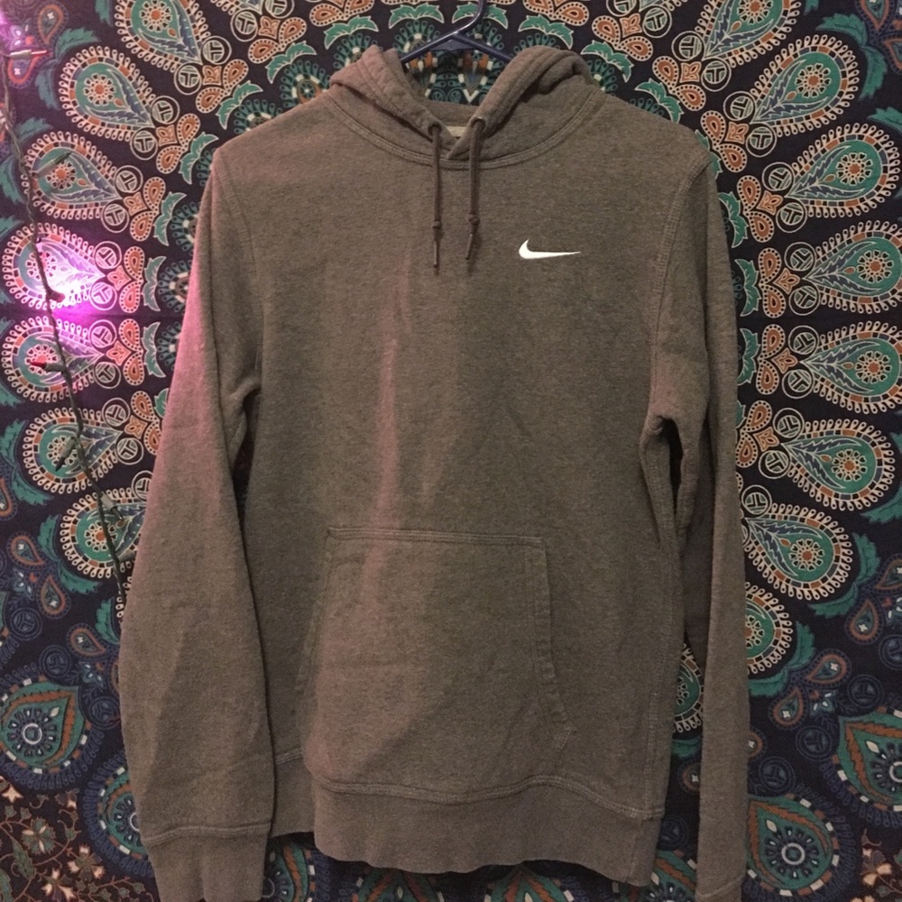 Grey Nike Pull-Over