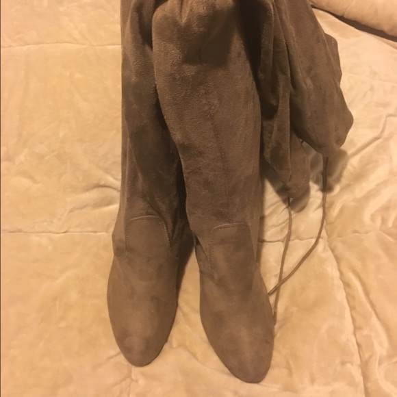 Fashion Nova "A Little Boom Boom Boots" - Picture 4 of 8