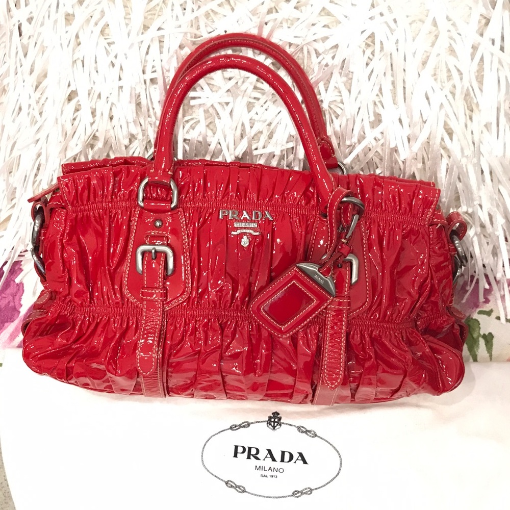 Red PRADA "ROSSO VERNICE GAUFRE" Bag - Picture 4 of 9