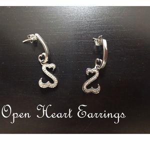 Open Heart Earrings!✨