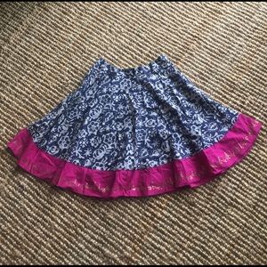 DKNY Batik above the knee skirt, small