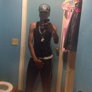 Meet your Posher, Victor