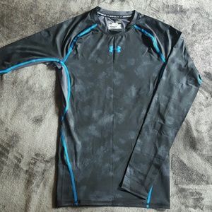 Men's Under Armour workout shirt.