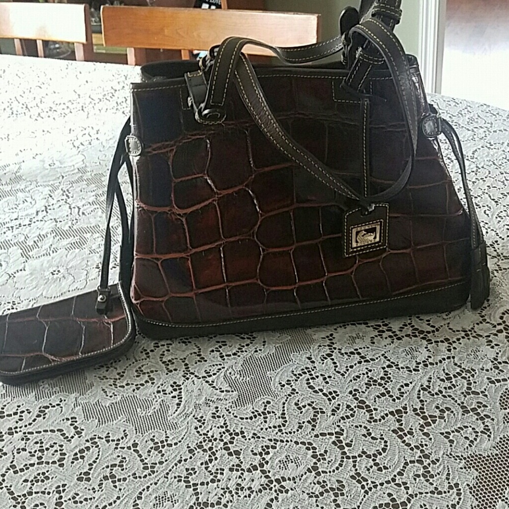 Dooney and Bourke double strap authentic purse