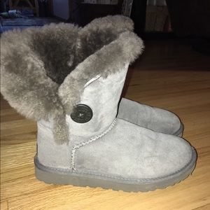 UGG Bailey Button gray boots