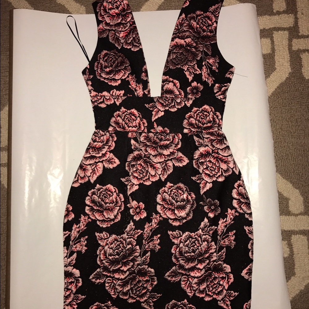 NEVER WORN ROSE DRESS