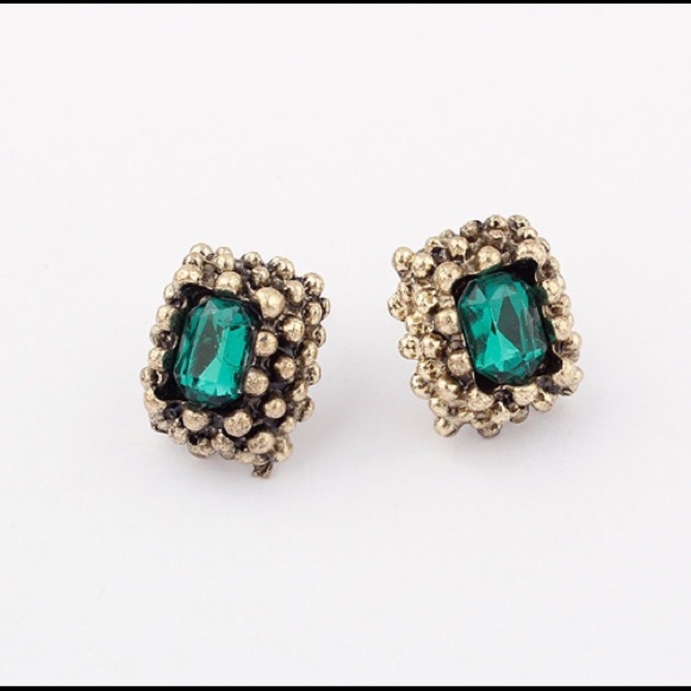 Emerald tone earrings