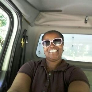 Meet your Posher, Tonya