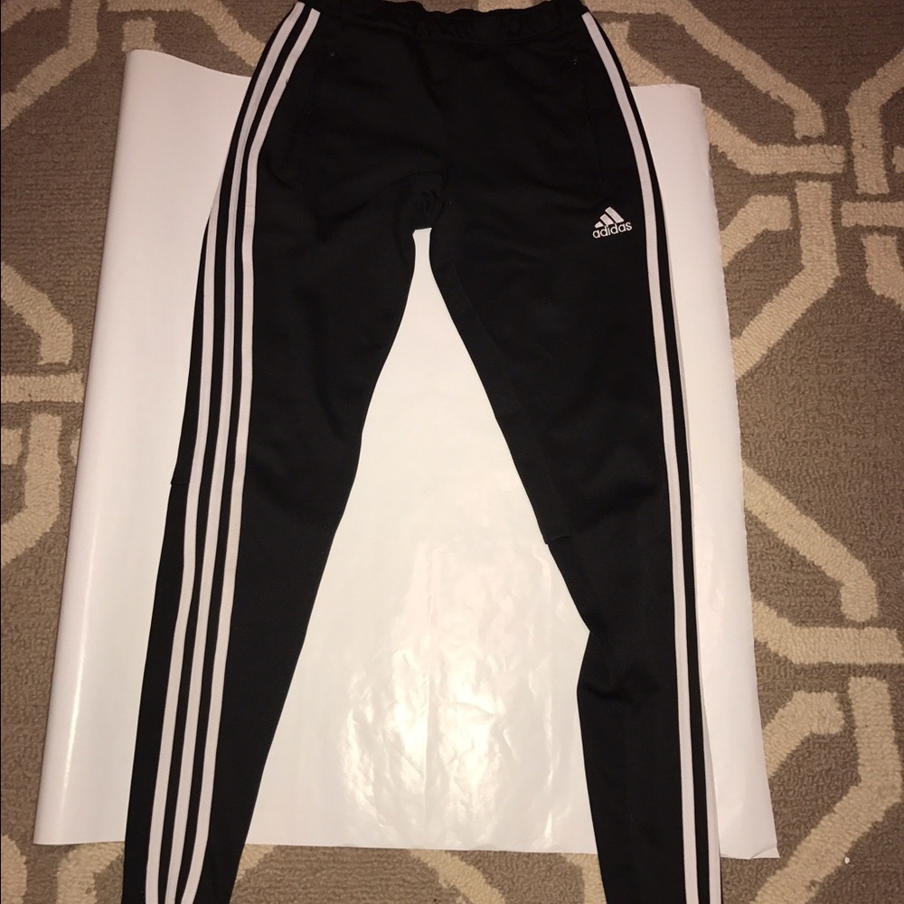 THREE STRIPE ADIDAS SOCCER PANTS