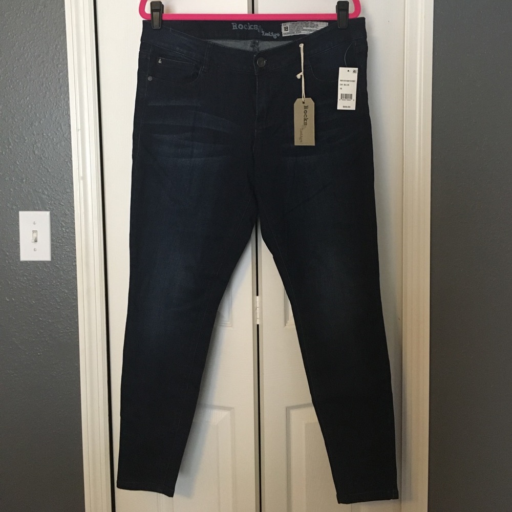 NWT Rocks & Indigo Dark Wash Skinny Jeans