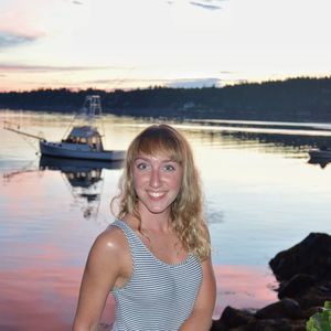 Meet your Posher, Danielle