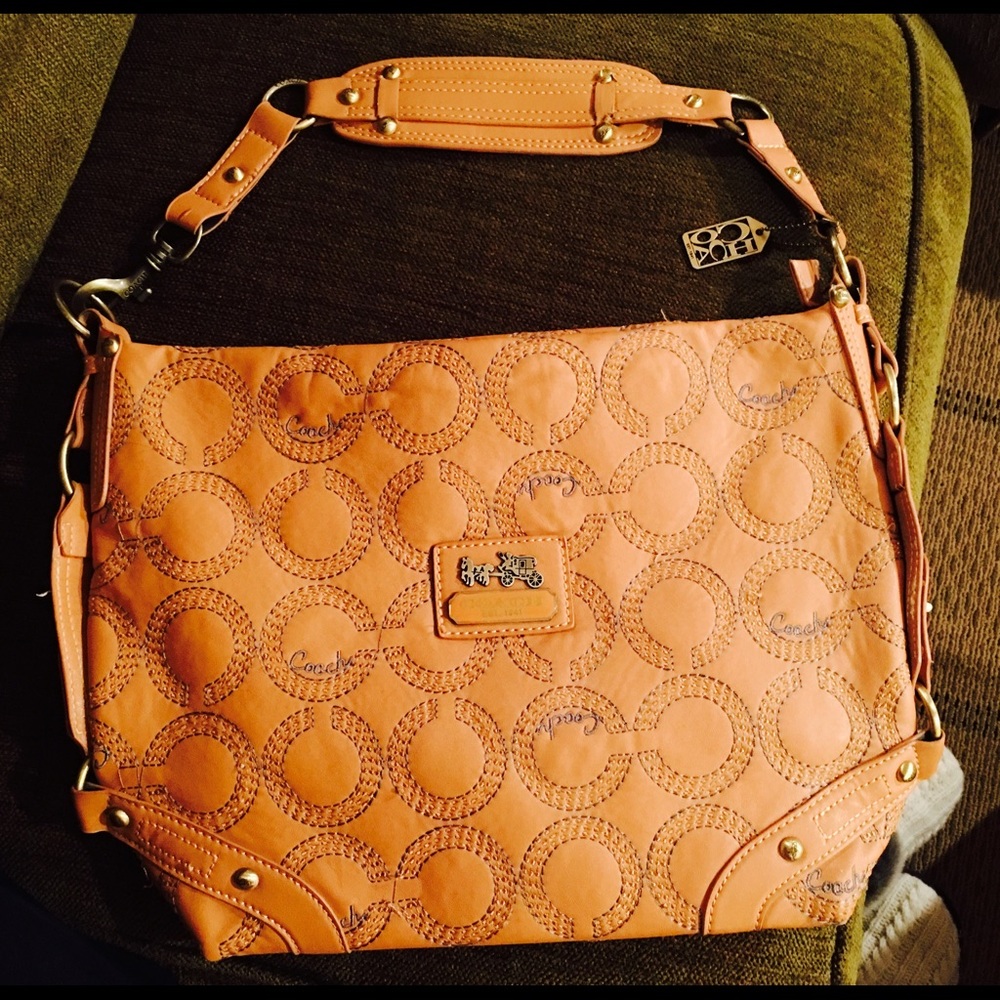 Beautiful Carmel colored COACH shoulder bag