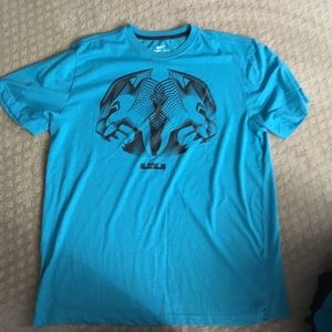 Men's Lebron tshirt