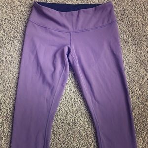 Reversible Wunder Under Capri Leggings