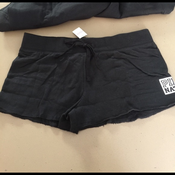 ❤️SOLD❤️Pink Victoria's Secret Pullover and Shorts - Picture 5 of 6