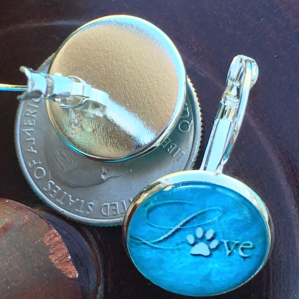 Paw print 🐾 Love ❤️ earrings - dog 🐶 cat - Picture 3 of 4