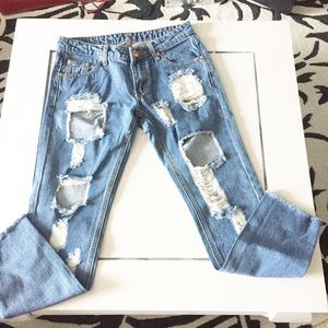 🆕 Distressed cropped jeans