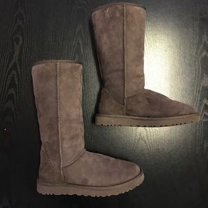 🌺SPRING SALE 🌺 UGG Classic Tall Chocolate Boots