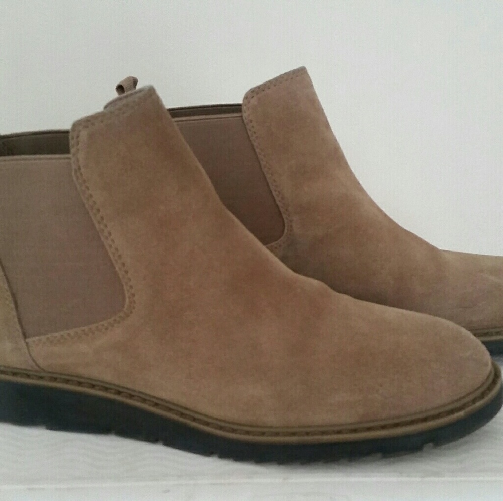 Franco Sarto suede Chelsea boot